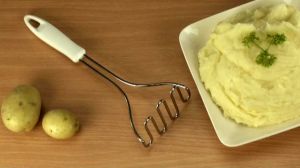 ÉCRASE POMME DE TERRE 